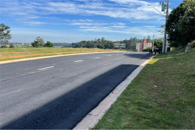 Terreno à Venda,  em Vila Aparecida - Jundiaí