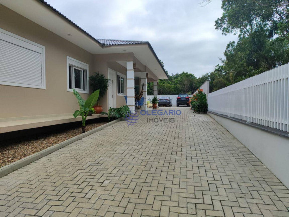 Imagem Casa com 3 Quartos à Venda, 146 m² em Armação - Penha