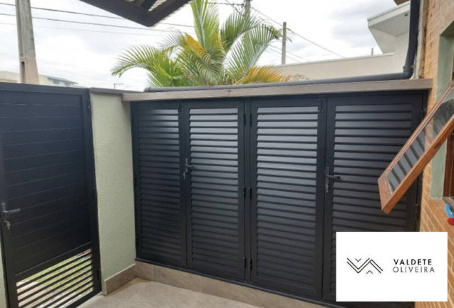 Imagem Casa com 2 Quartos à Venda,  em Piracangaguá - Taubaté
