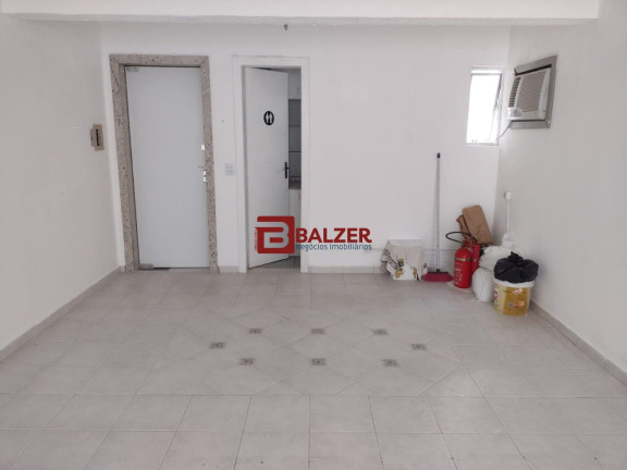 Sala Comercial à Venda, 55 m² em Centro - Florianópolis