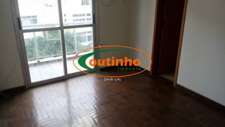 Imagem Apartamento com 4 Quartos à Venda, 126 m² em Tijuca - Rio De Janeiro Imagem Apartamento com 4 Quartos à Venda, 126 m² em Tijuca - Rio De Janeiro