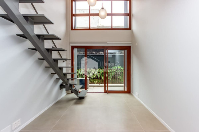 Imóvel com 1 Quarto à Venda, 43 m² em Vila Madalena - São Paulo