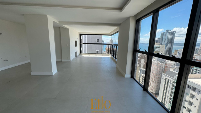Imagem Apartamento com 3 Quartos à Venda, 132 m² em Meia Praia - Itapema Imagem Apartamento com 3 Quartos à Venda, 132 m² em Meia Praia - Itapema