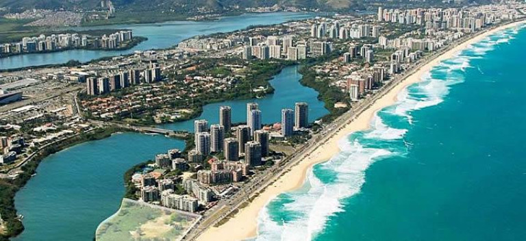 Imagem Casa com 4 Quartos à Venda, 400 m² em Barra Da Tijuca - Rio De Janeiro