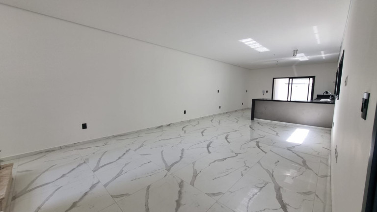 Imagem Casa com 3 Quartos à Venda, 162 m² em Vila Petrópolis - Atibaia Imagem Casa com 3 Quartos à Venda, 162 m² em Vila Petrópolis - Atibaia