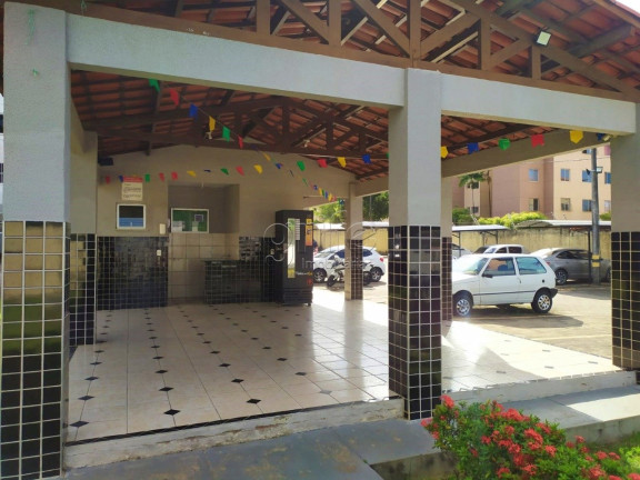 Imagem Apartamento com 2 Quartos à Venda,  em Itaperi - Fortaleza