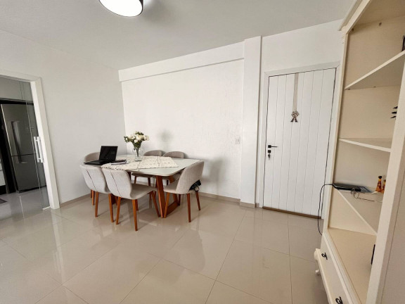 Imagem Apartamento com 2 Quartos à Venda, 76 m² em Abraão - Florianópolis