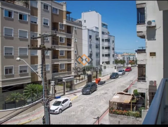 Apartamento com 3 Quartos à Venda, 85 m² em Abraão - Florianópolis