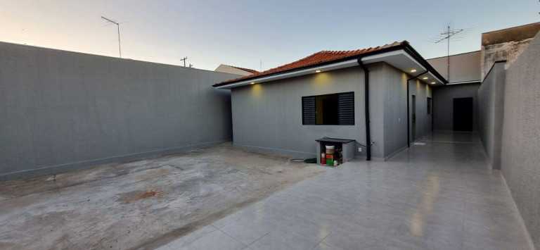 Imagem Casa com 3 Quartos à Venda, 145 m² em Vila Souto - Bauru