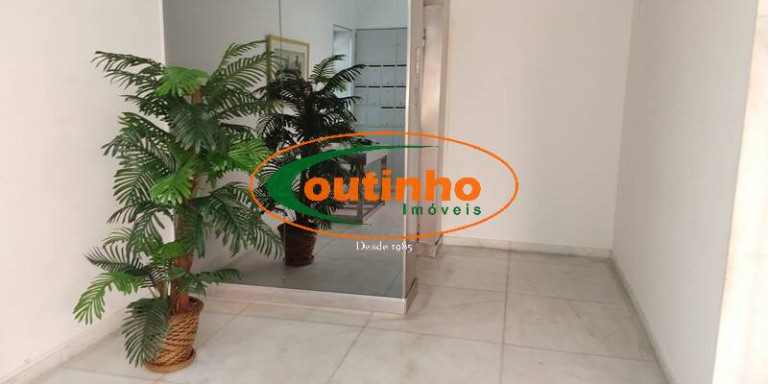 Imagem Apartamento com 4 Quartos à Venda, 159 m² em Tijuca - Rio De Janeiro Imagem Apartamento com 4 Quartos à Venda, 159 m² em Tijuca - Rio De Janeiro