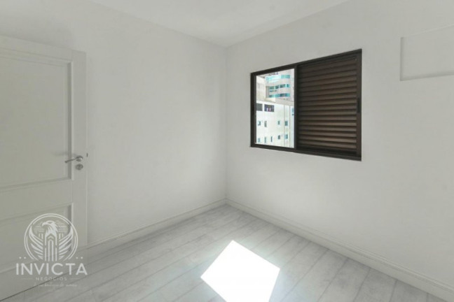 Imagem Apartamento com 3 Quartos à Venda, 110 m² em Centro - Balneário Camboriú Imagem Apartamento com 3 Quartos à Venda, 110 m² em Centro - Balneário Camboriú