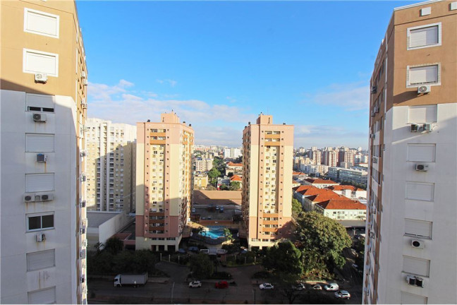 Imagem Imóvel com 1 Quarto à Venda, em Vila Ipiranga - Porto Alegre Imagem Imóvel com 1 Quarto à Venda, em Vila Ipiranga - Porto Alegre