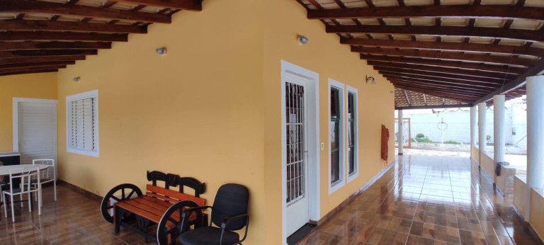 Imagem Chácara com 3 Quartos à Venda, 1.000 m² em Zona Distribuidora - Sarapuí Imagem Chácara com 3 Quartos à Venda, 1.000 m² em Zona Distribuidora - Sarapuí