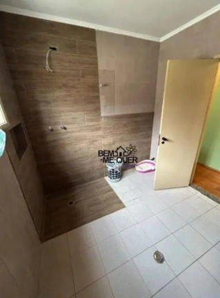 Imagem Sobrado com 3 Quartos à Venda, 243 m² em Parque São Domingos - São Paulo