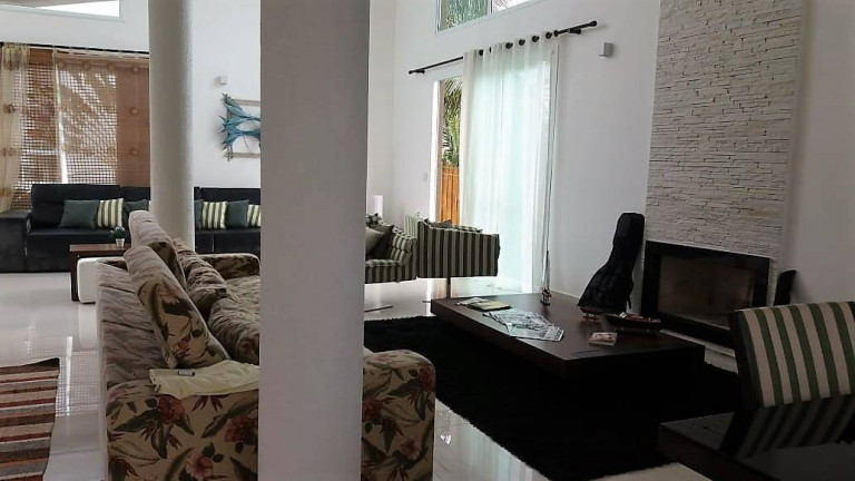 Imagem Sobrado com 4 Quartos à Venda, 860 m² em Massaguaçu - Caraguatatuba Imagem Sobrado com 4 Quartos à Venda, 860 m² em Massaguaçu - Caraguatatuba