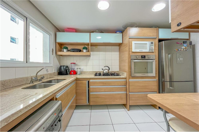 Imagem Apartamento com 3 Quartos à Venda, 134 m² em Passo Da Areia - Porto Alegre