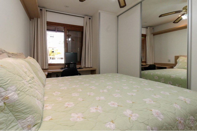 Imagem Casa com 2 Quartos à Venda, 63 m² em Hípica - Porto Alegre