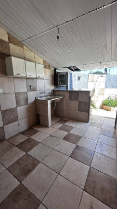 Imagem Sobrado com 4 Quartos à Venda, 218 m² em Vila Areao - Taubaté