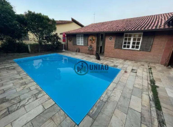 Imagem Casa com 6 Quartos à Venda, 280 m² em Sape - Niterói Imagem Casa com 6 Quartos à Venda, 280 m² em Sape - Niterói