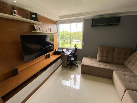 Imagem Imóvel com 3 Quartos à Venda, 61 m² em Cristal - Porto Alegre Imagem Imóvel com 3 Quartos à Venda, 61 m² em Cristal - Porto Alegre