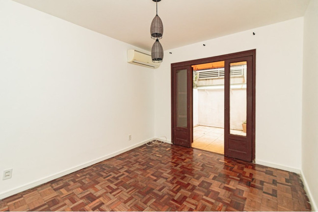 Imagem Apartamento com 1 Quarto à Venda, 61 m² em Navegantes - Porto Alegre Imagem Apartamento com 1 Quarto à Venda, 61 m² em Navegantes - Porto Alegre