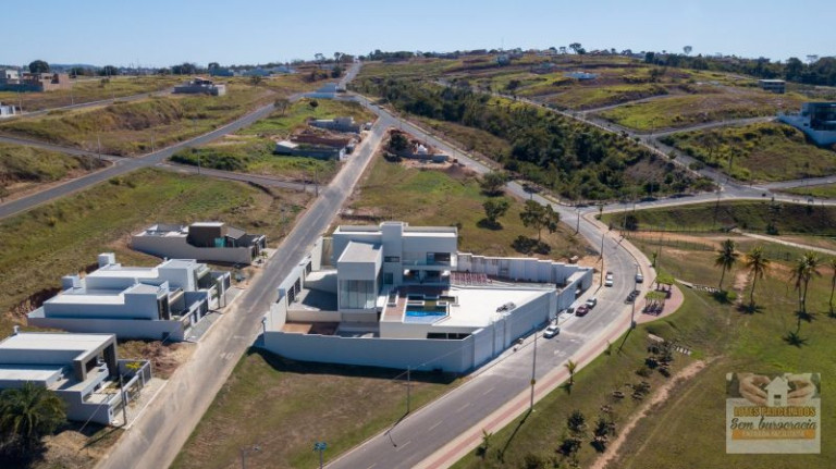 Imagem Imóvel à Venda, 300 m² em Setor Lago Sul - Caldas Novas Imagem Imóvel à Venda, 300 m² em Setor Lago Sul - Caldas Novas