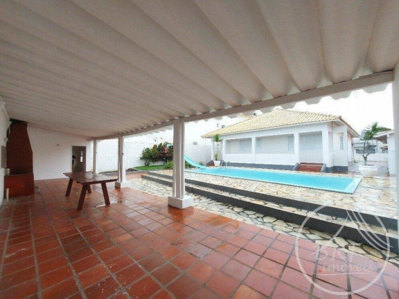 Imagem Casa com 3 Quartos à Venda, 261 m² em Balneário - Florianópolis Imagem Casa com 3 Quartos à Venda, 261 m² em Balneário - Florianópolis