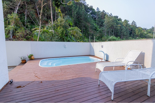 Imagem Imóvel com 3 Quartos à Venda, 178 m² em Pioneiros - Balneário Camboriú
