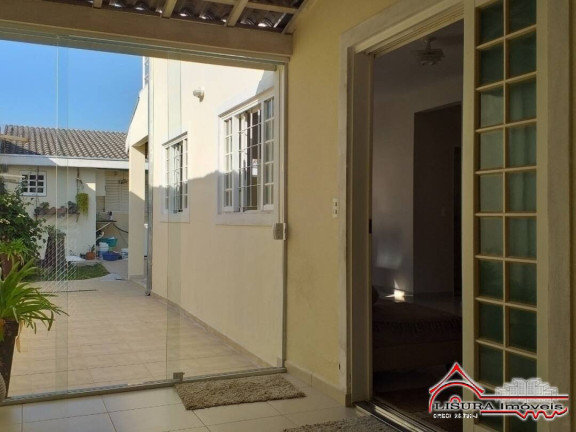 Imagem Casa com 3 Quartos à Venda, 165 m² em Loteamento Villa Branca - Jacareí Imagem Casa com 3 Quartos à Venda, 165 m² em Loteamento Villa Branca - Jacareí