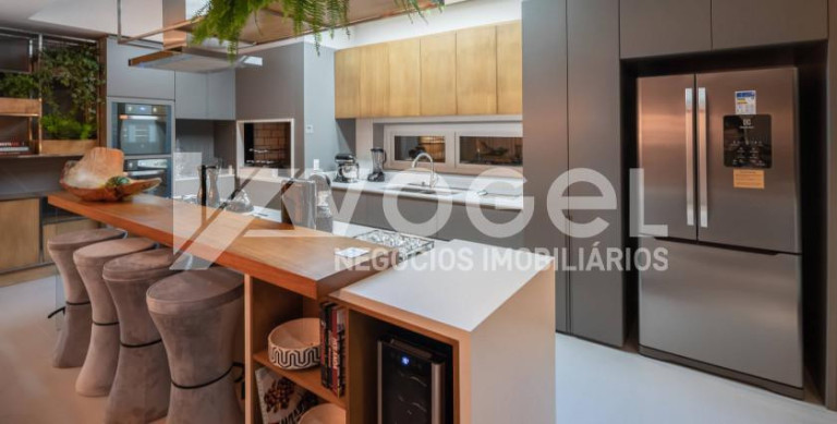 Imagem Casa com 3 Quartos à Venda, 832 m² em Bairro Não Informado - Gramado Imagem Casa com 3 Quartos à Venda, 832 m² em Bairro Não Informado - Gramado