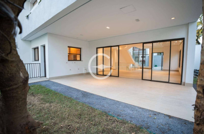 Imagem Casa com 4 Quartos à Venda, 650 m² em Jardim Dos Estados - São Paulo Imagem Casa com 4 Quartos à Venda, 650 m² em Jardim Dos Estados - São Paulo