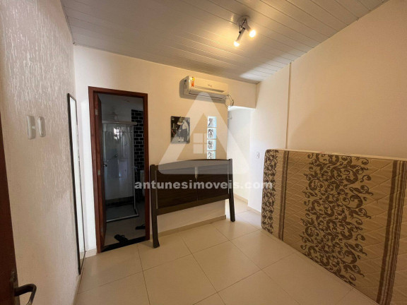 Imagem Casa com 6 Quartos à Venda, 200 m² em Cabo Frio