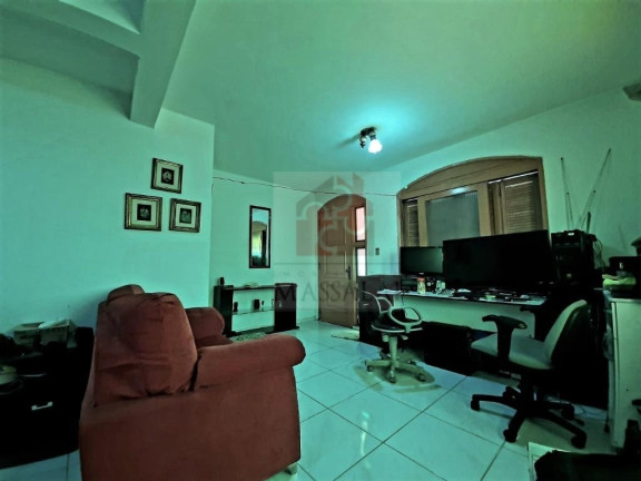 Imagem Casa com 3 Quartos à Venda, 236 m² em São José - Porto Alegre Imagem Casa com 3 Quartos à Venda, 236 m² em São José - Porto Alegre