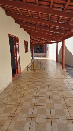 Imagem Casa com 3 Quartos à Venda, 302 m² em Pontal Sul - Acréscimo - Aparecida De Goiânia