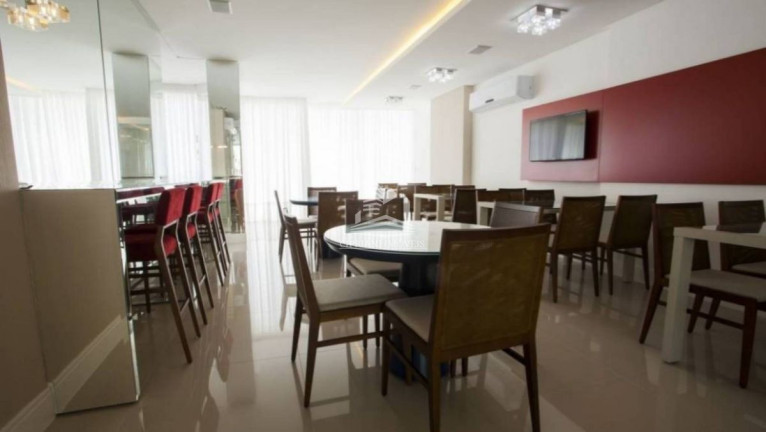 Imagem Apartamento com 3 Quartos para Alugar, 133 m² em Centro - Balneário Camboriú
