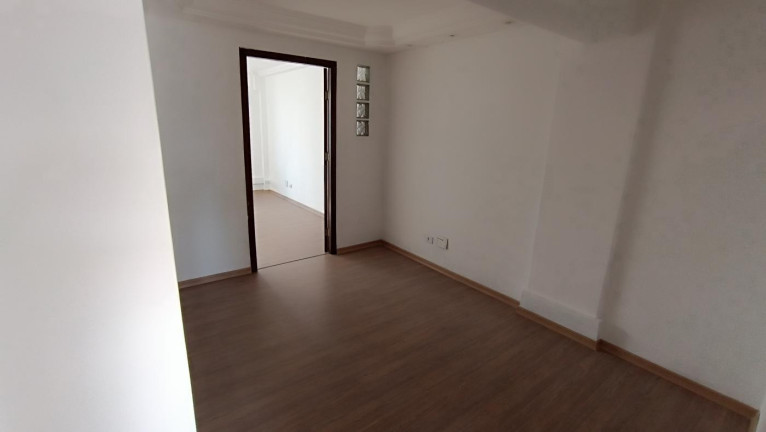 Sala Comercial à Venda, 45 m² em Centro - Curitiba