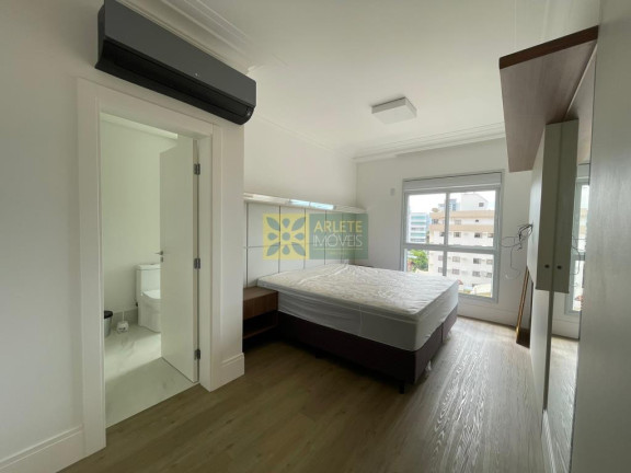 Imagem Apartamento com 4 Quartos para Alugar, 165 m² em Balneário Perequê - Porto Belo Imagem Apartamento com 4 Quartos para Alugar, 165 m² em Balneário Perequê - Porto Belo