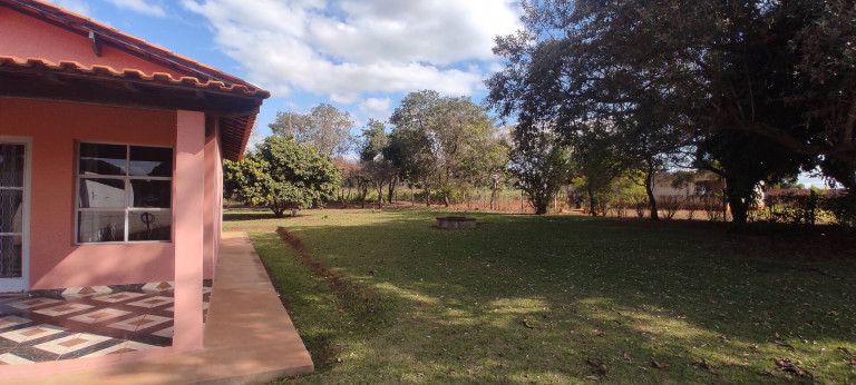 Imagem Chácara com 3 Quartos à Venda, 2.000 m² em Zona Rural - Araçoiaba Da Serra Imagem Chácara com 3 Quartos à Venda, 2.000 m² em Zona Rural - Araçoiaba Da Serra