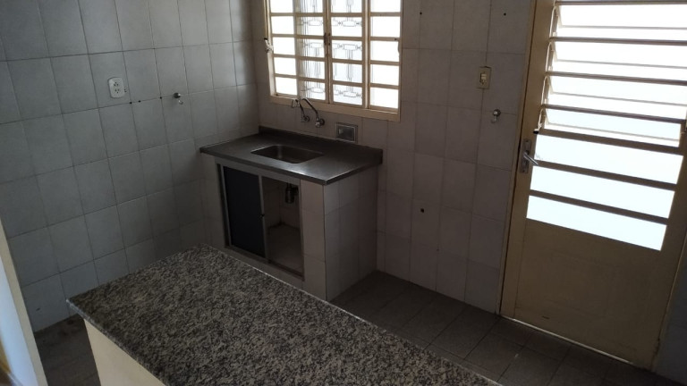 Imagem Sobrado com 4 Quartos à Venda, 190 m² em Residencial Campos Maia - Pindamonhangaba Imagem Sobrado com 4 Quartos à Venda, 190 m² em Residencial Campos Maia - Pindamonhangaba
