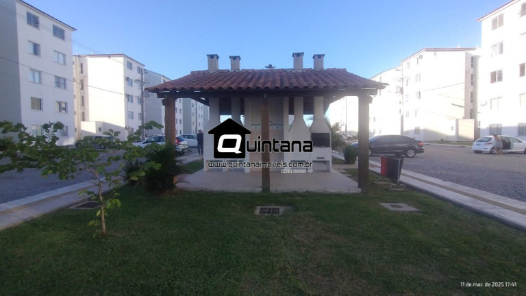 Imagem Apartamento com 2 Quartos para Alugar, 45 m² em Três Vendas - Pelotas