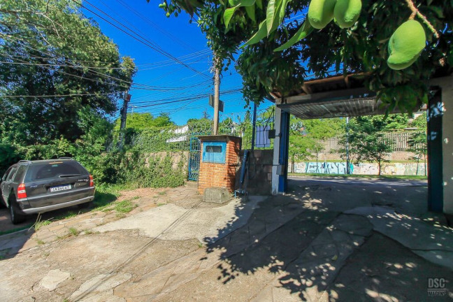 Imagem Terreno à Venda, 2.420 m² em Vila Nova - Porto Alegre Imagem Terreno à Venda, 2.420 m² em Vila Nova - Porto Alegre