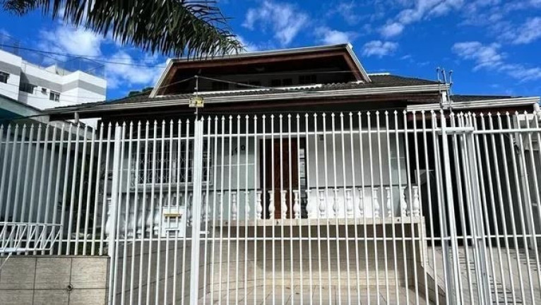 Imagem Casa com 4 Quartos à Venda, 300 m² em Jardim Botânico - Curitiba