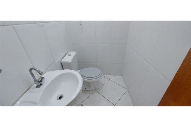 Imagem Casa com 3 Quartos à Venda,  em Vila Carmosina - São Paulo