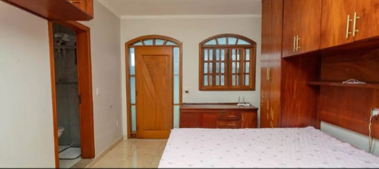 Imagem Sobrado com 3 Quartos à Venda, em Piraporinha - Diadema Imagem Sobrado com 3 Quartos à Venda, em Piraporinha - Diadema