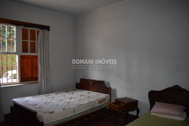 Imagem Casa com 3 Quartos à Venda, 235 m² em Região De Capivari - Campos Do Jordão