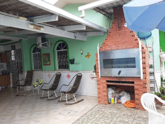 Imagem Casa com 3 Quartos à Venda, 450 m² em Dom Pedro I - Manaus