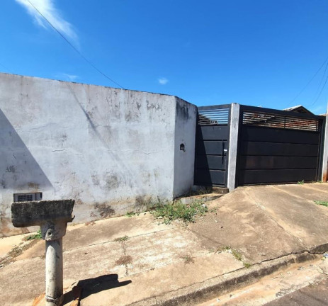 Casa com 2 Quartos à Venda, 42 m² em Vila Santa Terezinha - Lins