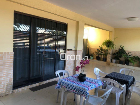 Imagem Sobrado com 3 Quartos à Venda, 320 m² em Parque Atheneu - Goiânia Imagem Sobrado com 3 Quartos à Venda, 320 m² em Parque Atheneu - Goiânia