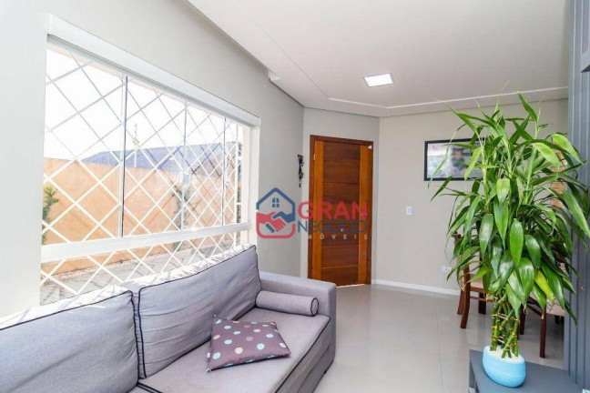 Imagem Sobrado com 3 Quartos à Venda, 130 m² em Uberaba - Curitiba Imagem Sobrado com 3 Quartos à Venda, 130 m² em Uberaba - Curitiba