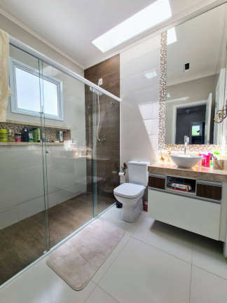 Imagem Casa com 3 Quartos à Venda, 400 m² em Jardim São José - Bragança Paulista Imagem Casa com 3 Quartos à Venda, 400 m² em Jardim São José - Bragança Paulista